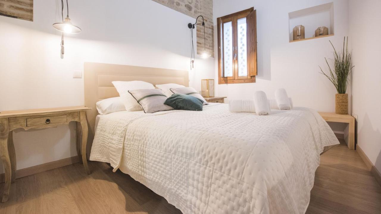 Madera Y Piedra - Apartamentos Aloha Toledo Eksteriør billede