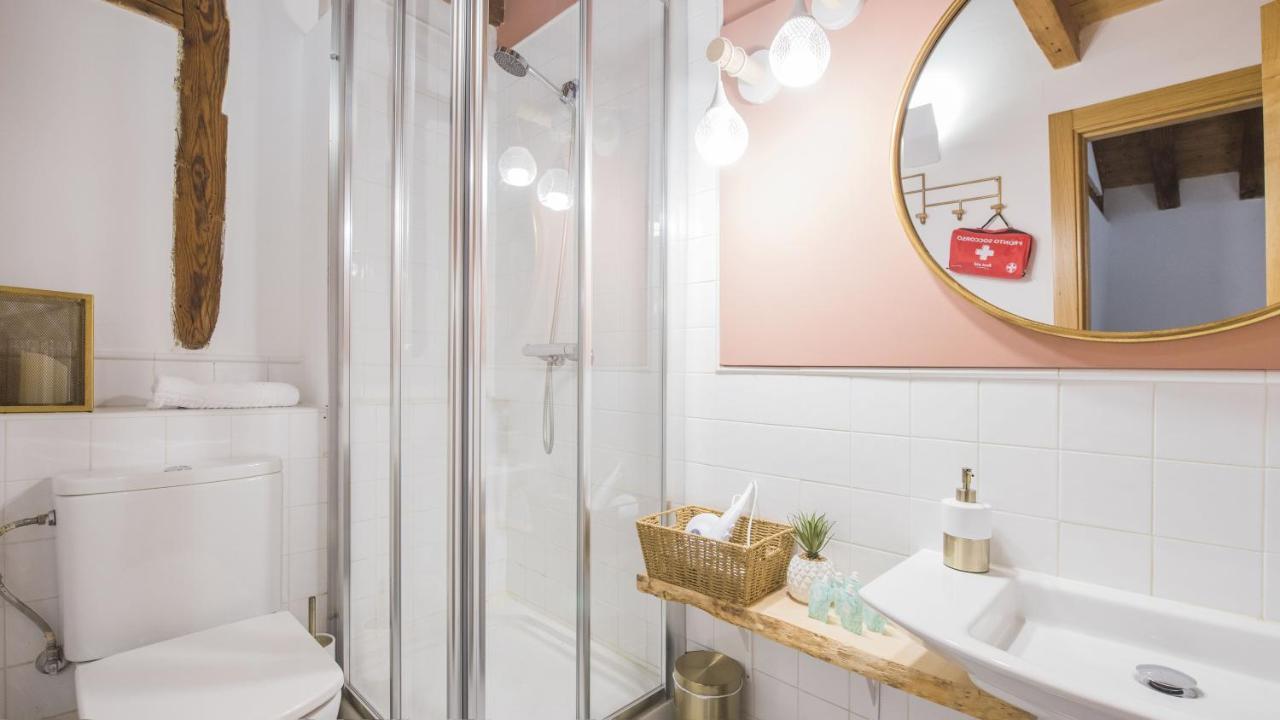 Madera Y Piedra - Apartamentos Aloha Toledo Eksteriør billede