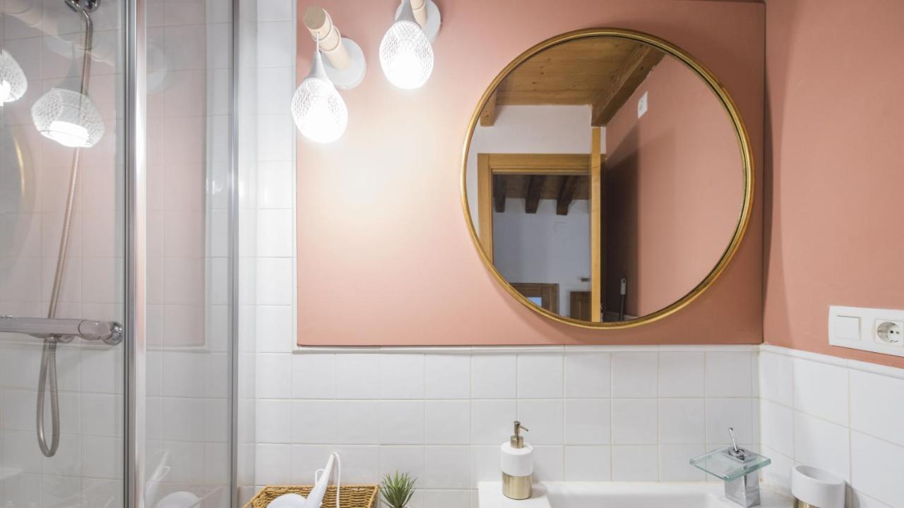 Madera Y Piedra - Apartamentos Aloha Toledo Eksteriør billede