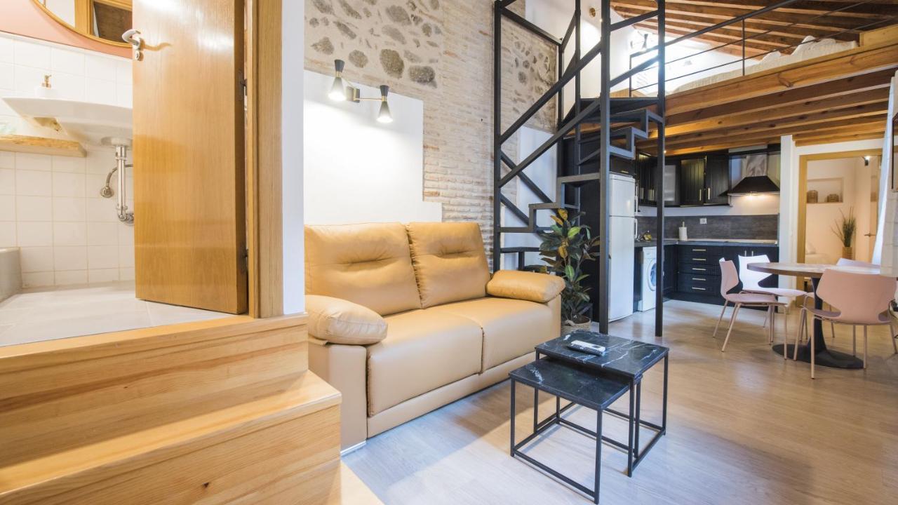 Madera Y Piedra - Apartamentos Aloha Toledo Eksteriør billede
